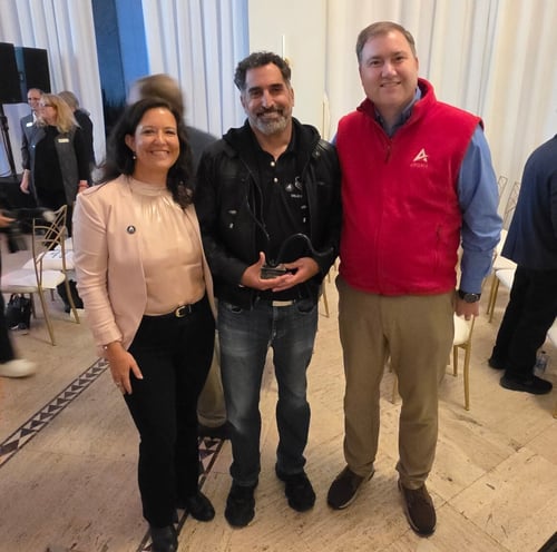 Oblate pic 2 cropped 8201109977825528583